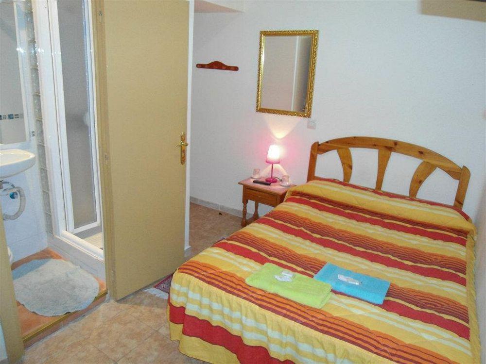 Hostal Florida マドリード エクステリア 写真